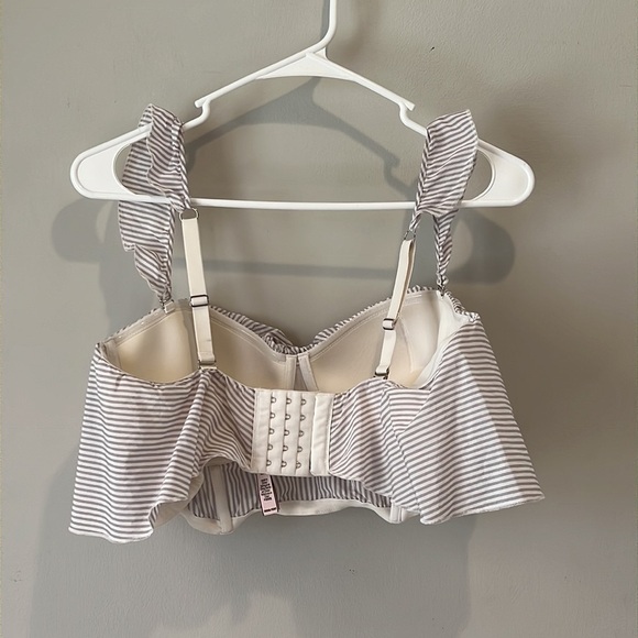 Victoria’s Secret crop top/ Bustier size 36DD built in bra, detachable straps - Picture 3 of 15